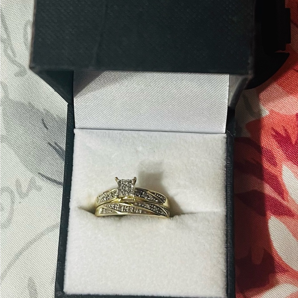 REAL 10kt GOLD diamond cut wedding band SET - Picture 10 of 12